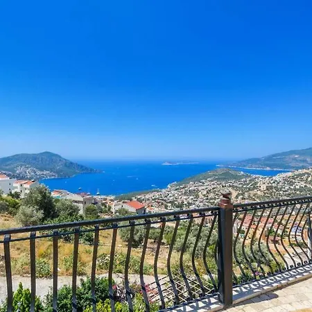 Sleeps 10 Pool Air Con Wifi