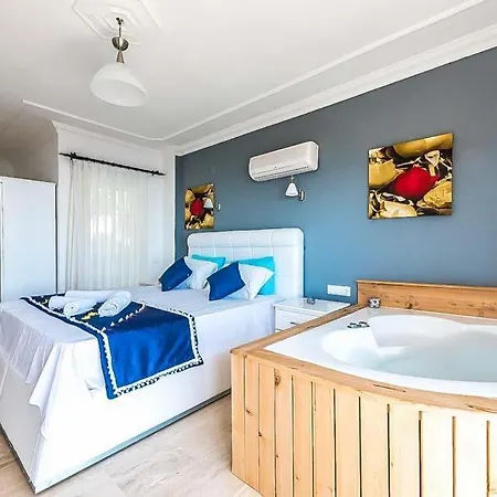 Sleeps 10 Pool Air Con Wifi Villa